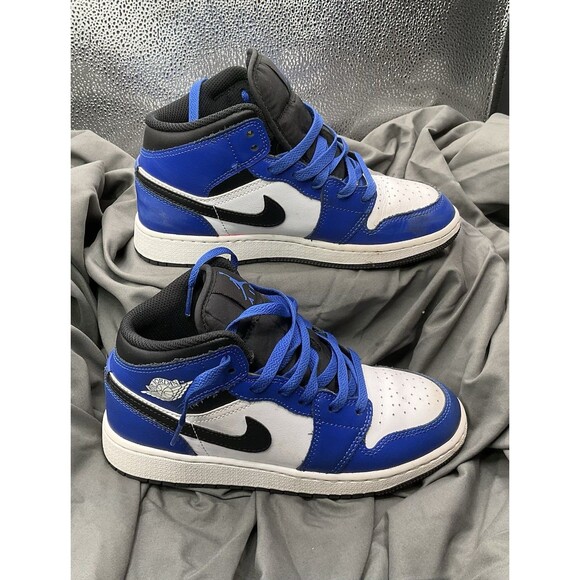 Air Jordan 1 Mid GS Royal /Black/White Size 4 Youth~New W/ Box~ - Picture 2 of 7